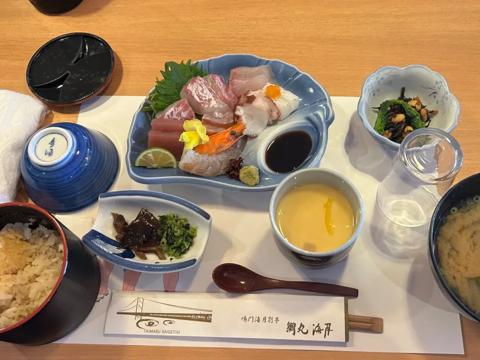 鯛丸海月さんで刺身御膳|Morito Kamiyaさん