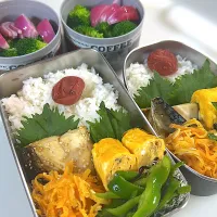 鯖の塩焼き　だし巻き玉子　人参しりしり　ピーマン塩昆布炒め🫑　ブロッコリー🥦紫玉ねぎマリネ🟣|まゆさん