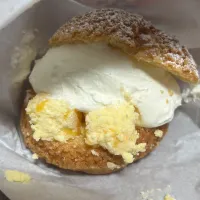 スィーツバンクにてはみぃでるチーズケーキシュー|Morito Kamiyaさん