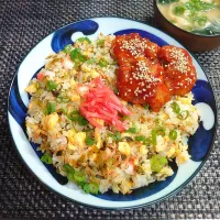 干し海老高菜チャーハン＆ヤンニョムチキンでムスコの置きランチ|からあげビールさん