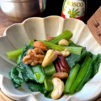 小松菜とナッツの蒸籠蒸しwithオリーブオイル| 9421beruさん