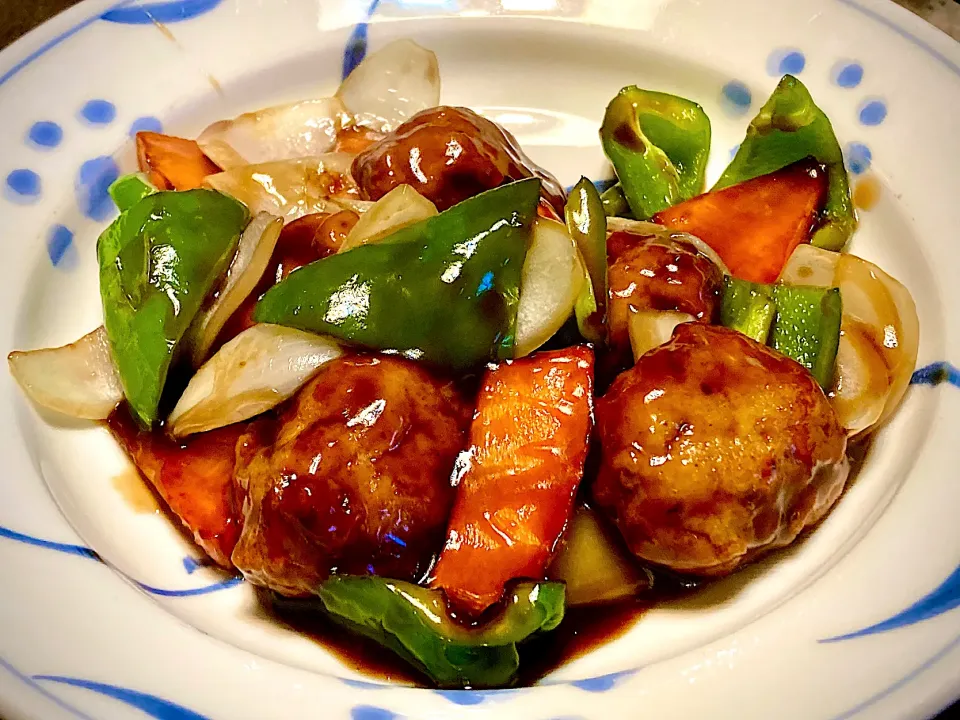 肉団子黒酢酢豚風|mottoさん
