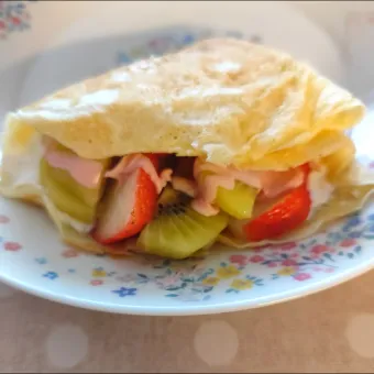 Snapdishの人気料理写真:息子が作りたいと、私に作ってくれたクレープ