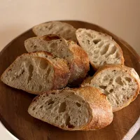 自家製レーズン酵母でバゲット作り🥖✨|アッコ✨さん