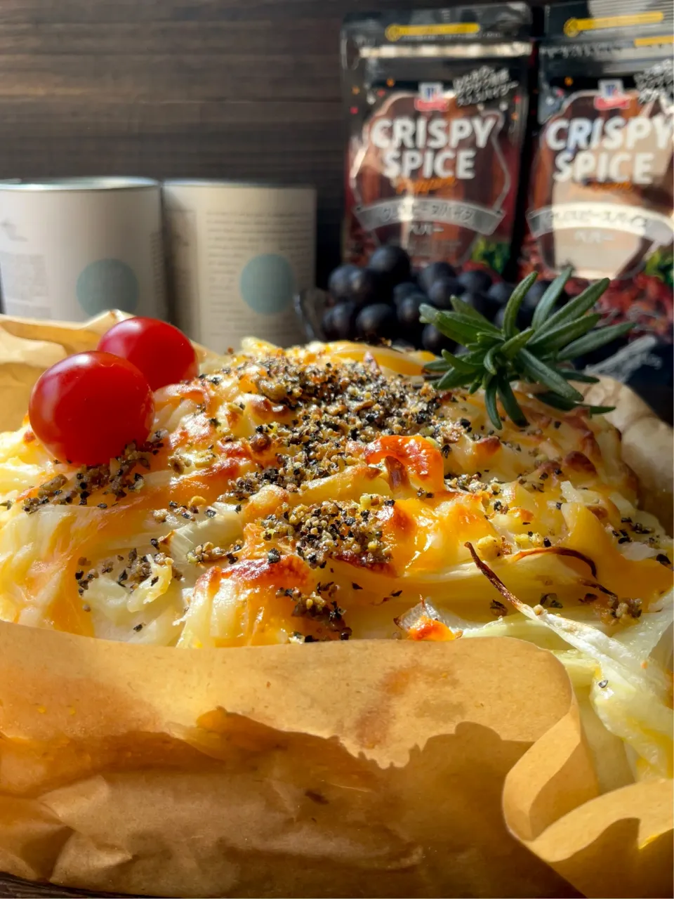 新玉ねぎチーズフォカッチャwithクリスピースパイスペパー|9421beruさん