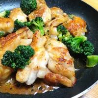 ともきーた (伊藤 智子)さんの料理 🆔472389                                                                #鶏肉とブロッコリーのカレー炒め 💕|とまと🍅さん