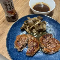 ハンバーグと玉ねぎソース|ゆーさん