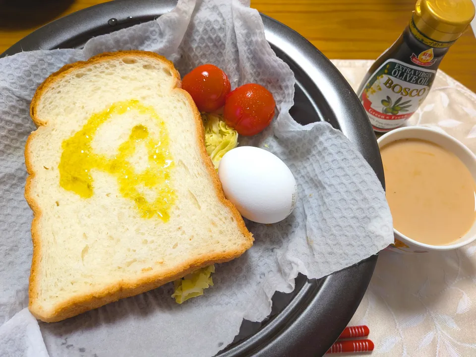 3/5の朝ごはん　蒸し料理　食パンと玉子、野菜|卯月さん