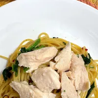 レンジ蒸し塩麹ささみパスタにエクストラバージンオリーブオイルかけてみた|mimoさん