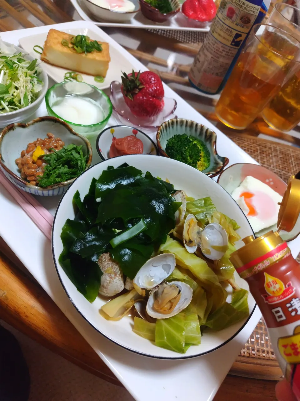 わかめとキャベツ🥬とあさりの蒸し料理定食です✨|rikako♪。.:＊さん