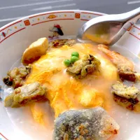 牡蠣とサーモンのせ天津飯