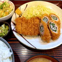 チキンカツと肉シソ巻き定食　900|Noriyuki Saitoさん