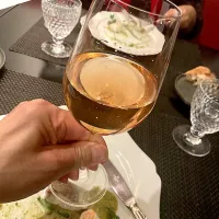 今日の晩ご飯@「Le detour」さん⑧  ３種のワイン飲み比べセットの3杯目　ロゼ|なびさん