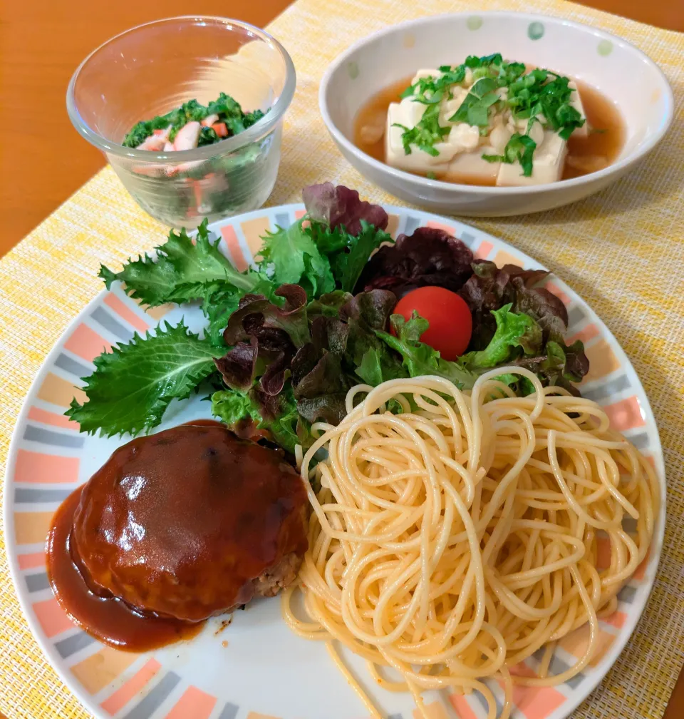☆ヘルシーハンバーグ＆明太子パスタ　☆温豆腐　☆ブロッコリーとカニカママヨ和え|chikakoさん