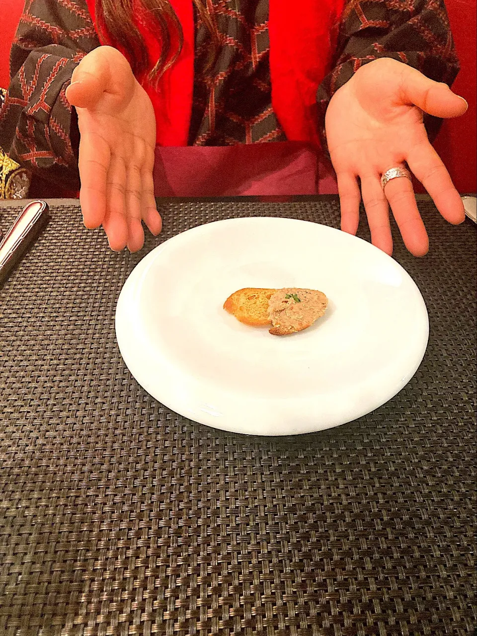 ３月６日のディナー＠「Le detour」さん　アミューズの豚のリエット|はやとさん