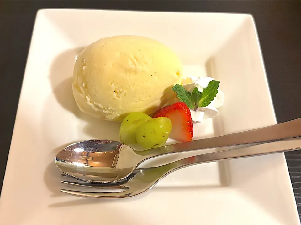 ④3月6日・［すき焼きコース🐮✨］・デザート❣️（めっちゃ普通）|山勝さん