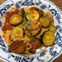 茄子ズッキーニトマトパスタ|カズさんさん