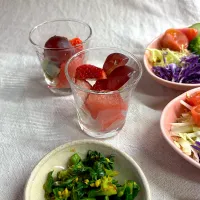 グラスに果物|かっちゃん杉さん