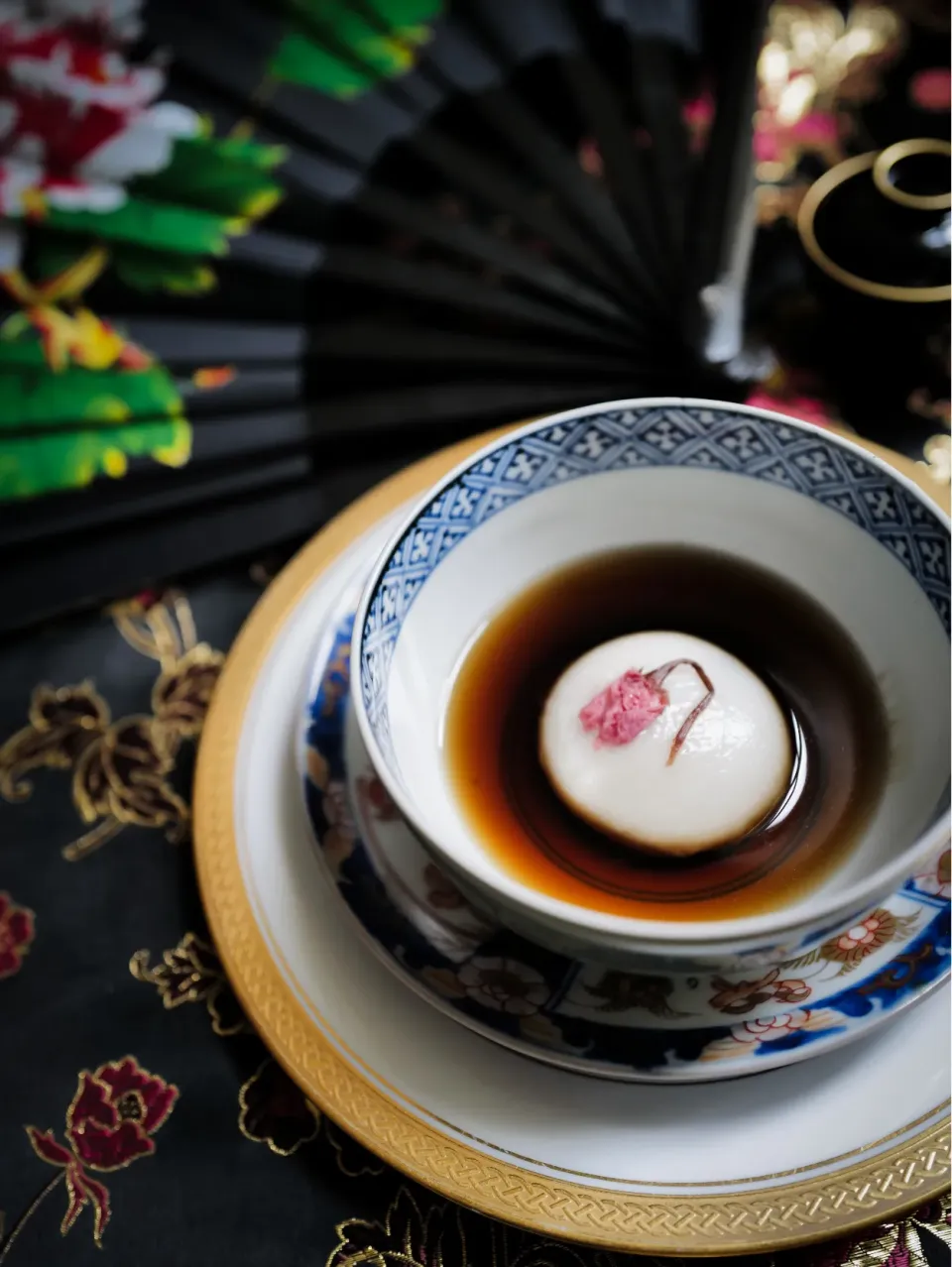 ライトブルー桜2026と胡麻だんご|sophia.kamさん