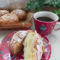 ザクザク✨フレークカスタードドーナツ😋|あみさん