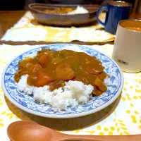 夫カレー🍛黒缶とジャワカレーのミックス|kaoriさん