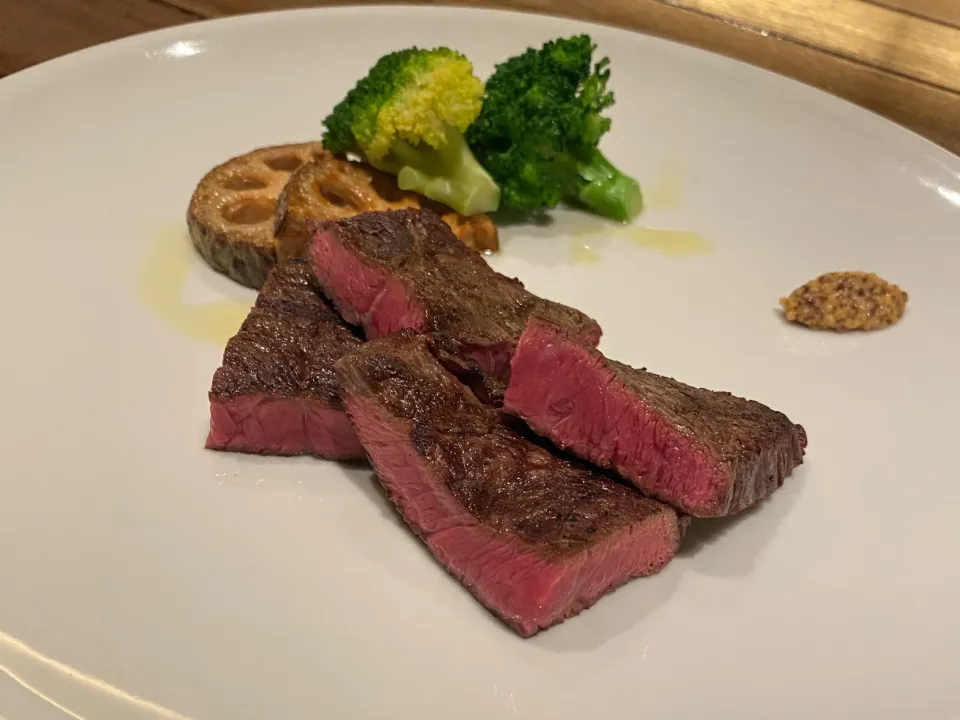 牛ランプ肉の炭火焼|麻紀子さん