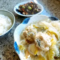 3/8(日) お昼ご飯🍚　白菜と肉団子のスープ鍋🍲| ヨウコさん