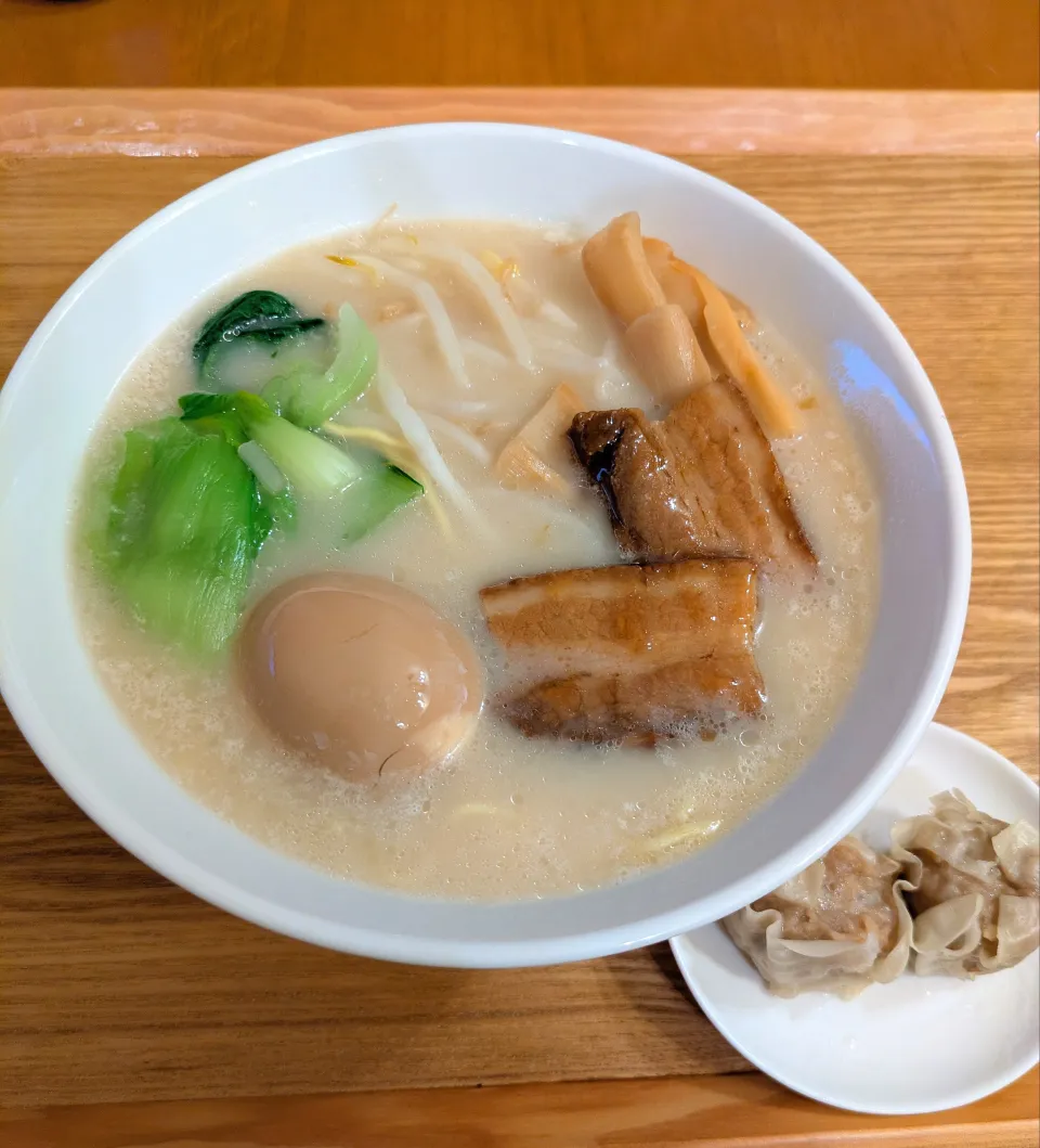 久留米とんこつラーメン＆シュウマイ|chikakoさん