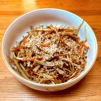 醤油と塩のきんぴらごぼう|LINOさん