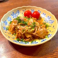 豚こまとえのきとキャベツのキムチマヨ炒め