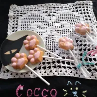 にくきゅうロリポップチョコクランチ✨| cocco+さん