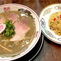 極濃煮干ラーメン＋炒飯🍜|toshi,I🍴さん