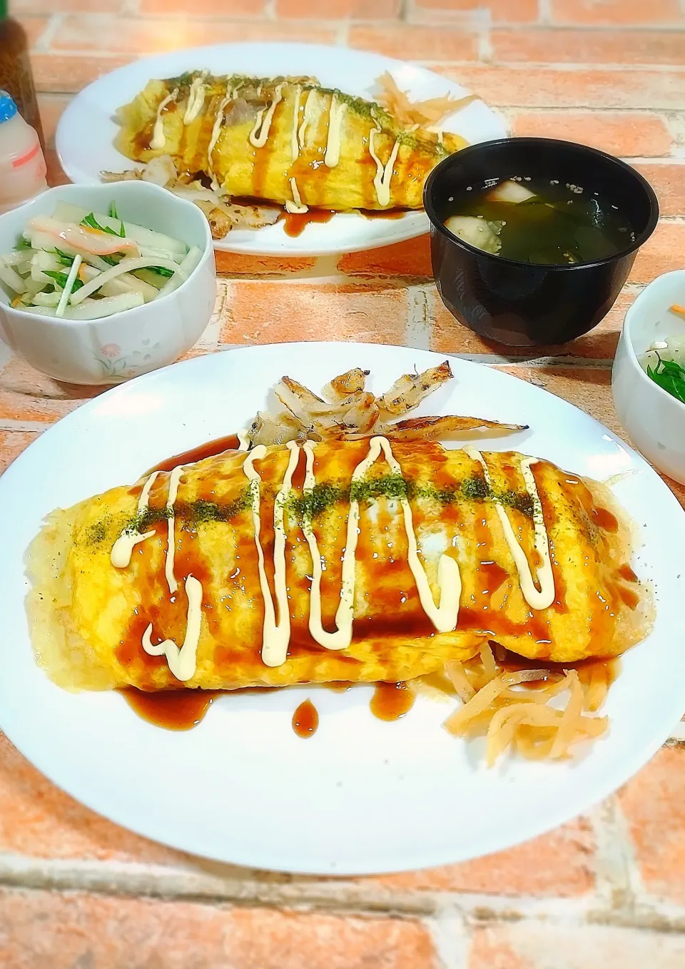 小豆🌼さんの料理 チーズinもやしのお好み風オムレツ|みったんさん