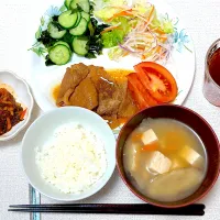 夕飯 豚肉のタレ焼きなど| ふわふわさん