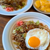 旅の思い出料理🗻富士宮焼きそばです❣️
