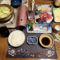 簡単寄せ鍋、めばちまぐろの切り落とし、つぶ貝のお造り、しめ鯖のお造り,ポテトサラダ、コカ・コーラ、練乳かけ手作りミルクココアゼリー(夕飯)|enarinさん