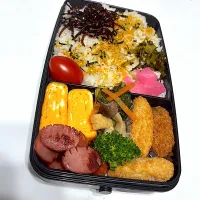 真夜中に作るお弁当| 爰音さん