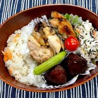 焼鳥、肉団子、白和の海鮮おこわ🍱|なお🅿️さん