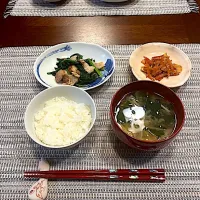 たっぷりほうれん草と豚肉のピリ辛蒸し|lingesさん