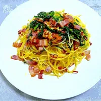 ベーコンと春菊のペペロンチーノ|ももさん
