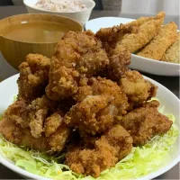 山盛り唐揚げ🍗|あやめもちもちさん