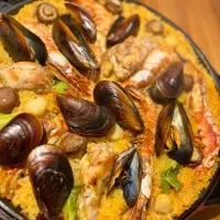 蓋を開けた瞬間の芳醇な香り✨BOSCOで仕上げるパエリア🥘