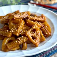 ごぼうとれんこんの唐揚げ　バルサミコあん| ゆーこどんさん