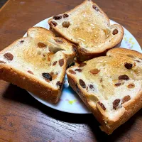 ぶどうパントースト|はっちぃさん