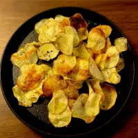 自家製新じゃがポテチ　ガツンと黒胡椒味|にゃふてんさん