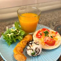 小さな塩昆布のおにぎり| かっちゃん杉さん