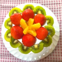🎂バ〜スデー🎉ケーキ🍓🥝|みよぱさん