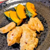 かぼちゃ🎃と鶏胸肉の天ぷら| 香っちゃんさん