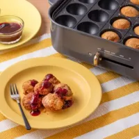 たこ焼き器でコロコロベイクドチーズケーキ|マルコメ キッチンさん