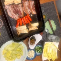 お家サムギョプサル　赤ウィンナーを添えて🤣|BUBUさん